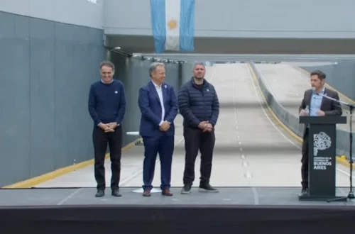 Kicillof y un 25 de Mayo con inauguración de obras: «Milei, devolvele al pueblo lo que le corresponde»