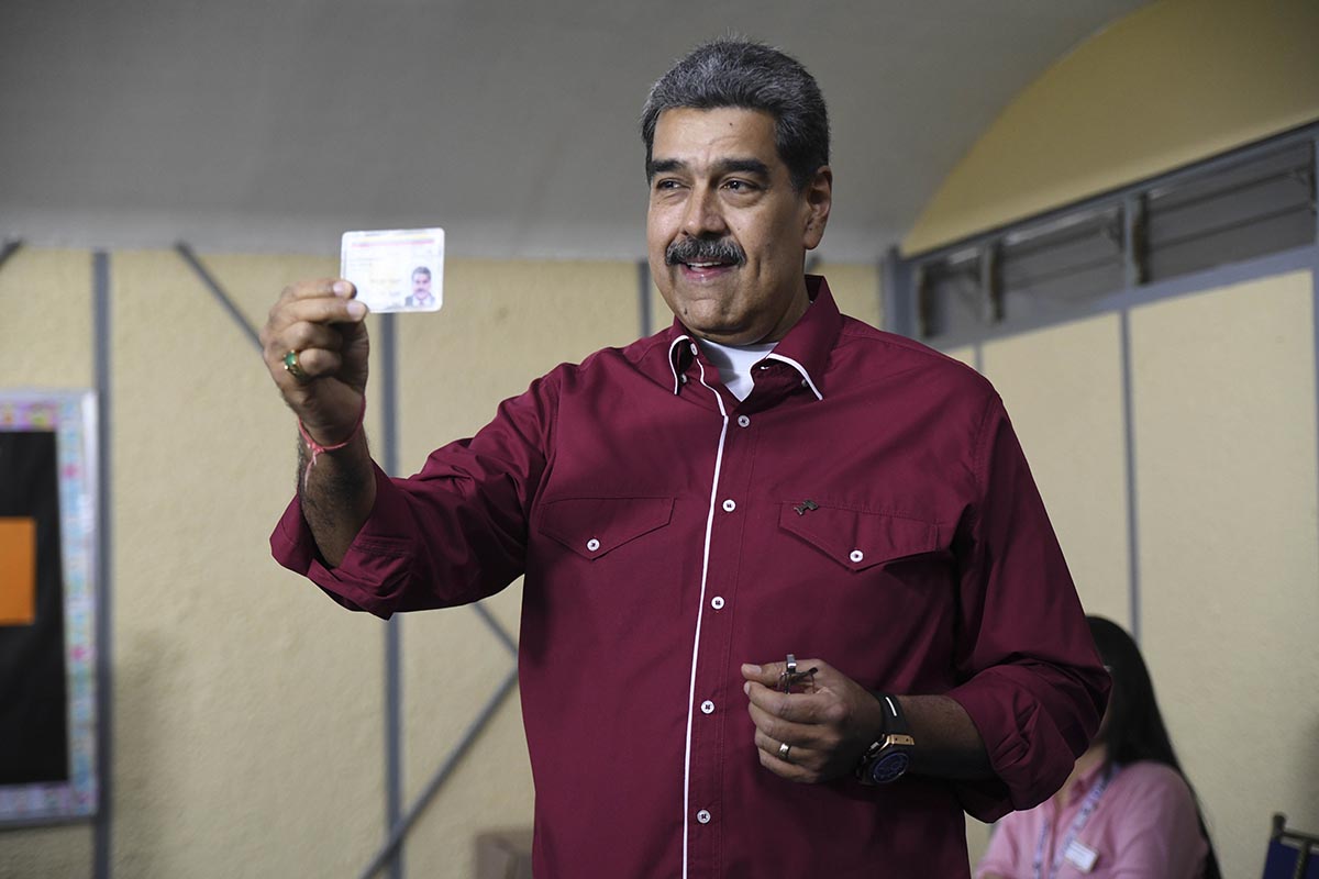 Contundente victoria del oficialismo en Venezuela pero con una muy baja participación