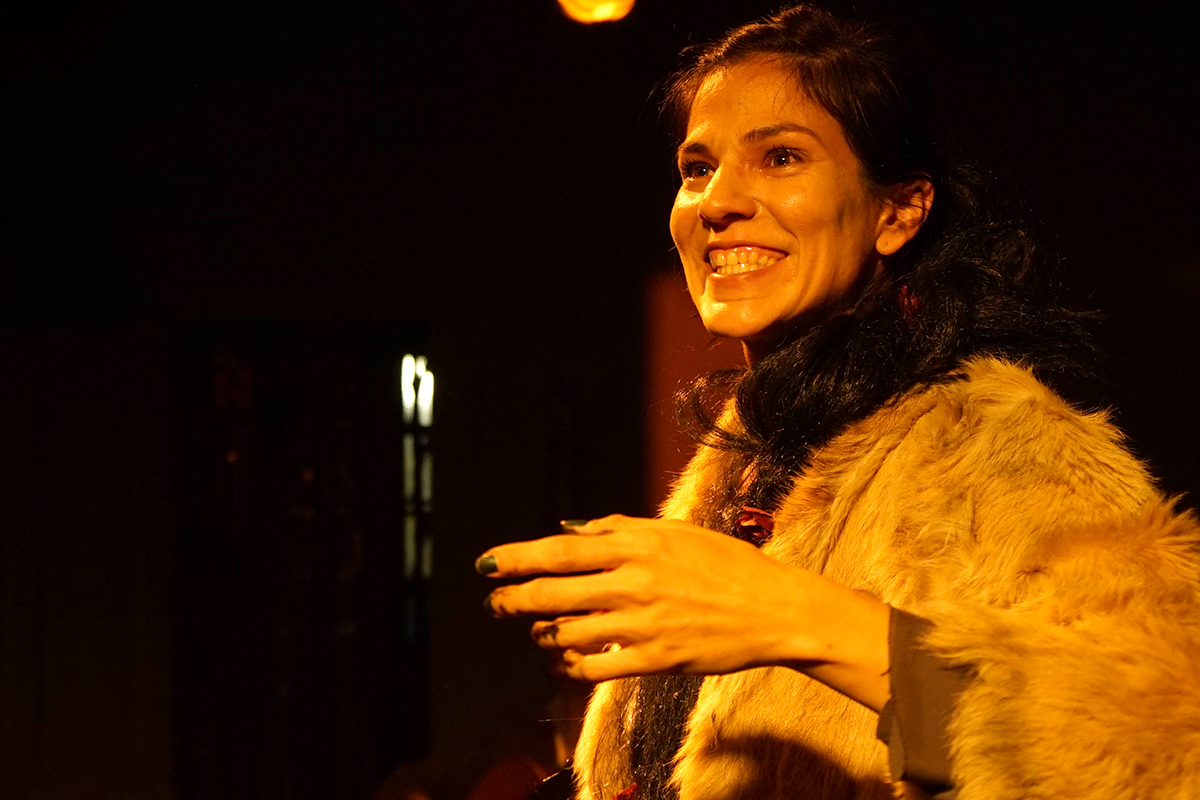 Perla Guaraní se despide del Teatro Polonia celebrando el Sol de Mayo