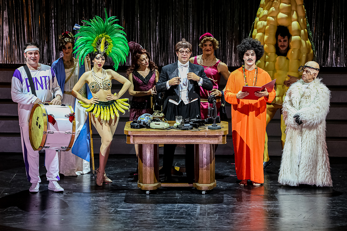 "La revista del Cervantes", el regreso de la sátira política y el arte de reírnos de lo que más duele