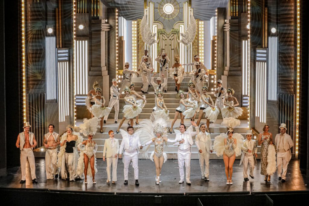 "La revista del Cervantes", el regreso de la sátira política y el arte de reírnos de lo que más duele