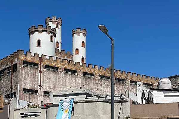 El gobierno de la Ciudad demolerá el «castillo medieval» de Villa Crespo, una construcción emblemática del barrio
