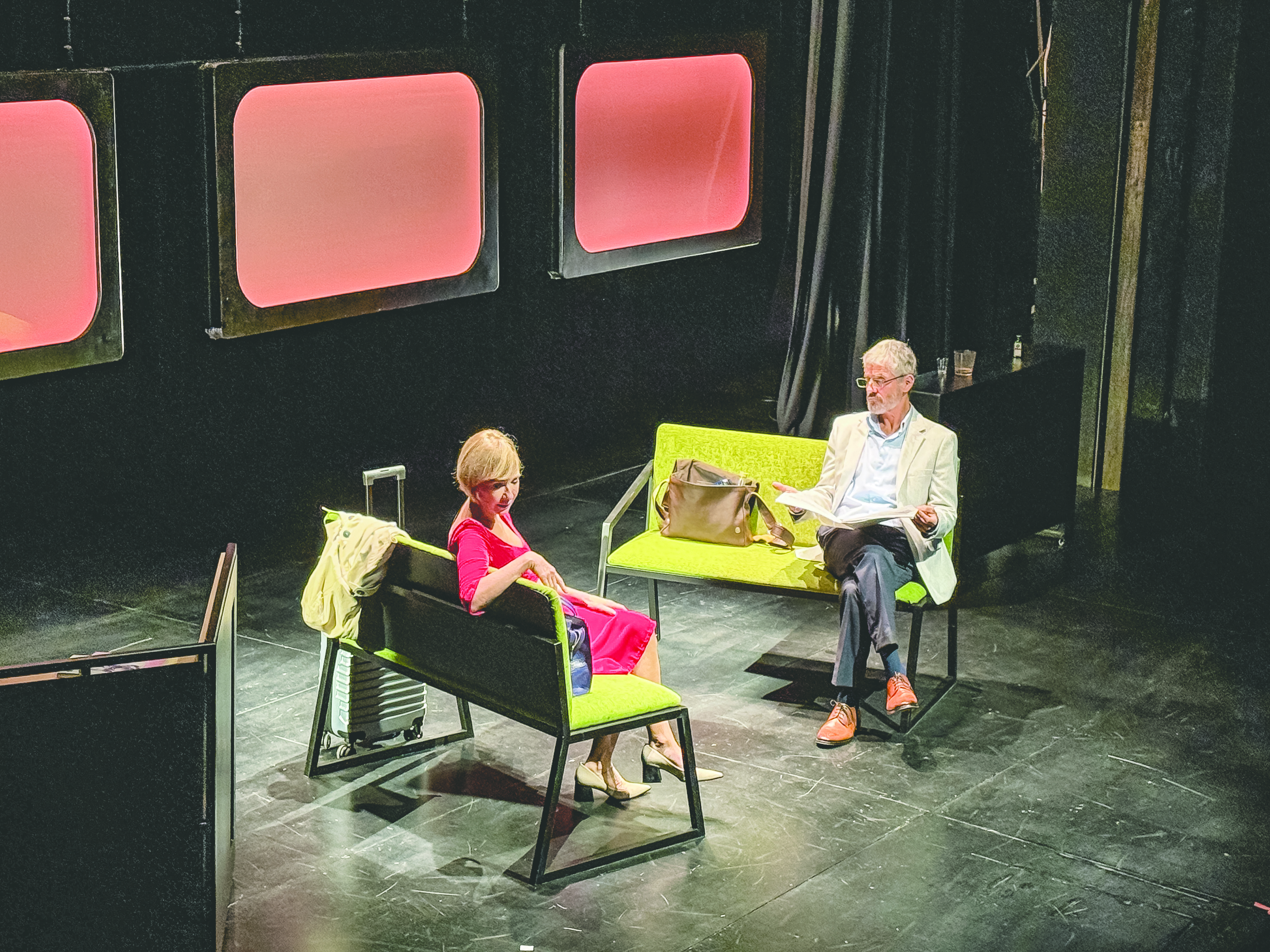 «El hombre inesperado»: un viaje en tren con paradas en el azar, el destino y las búsquedas existenciales