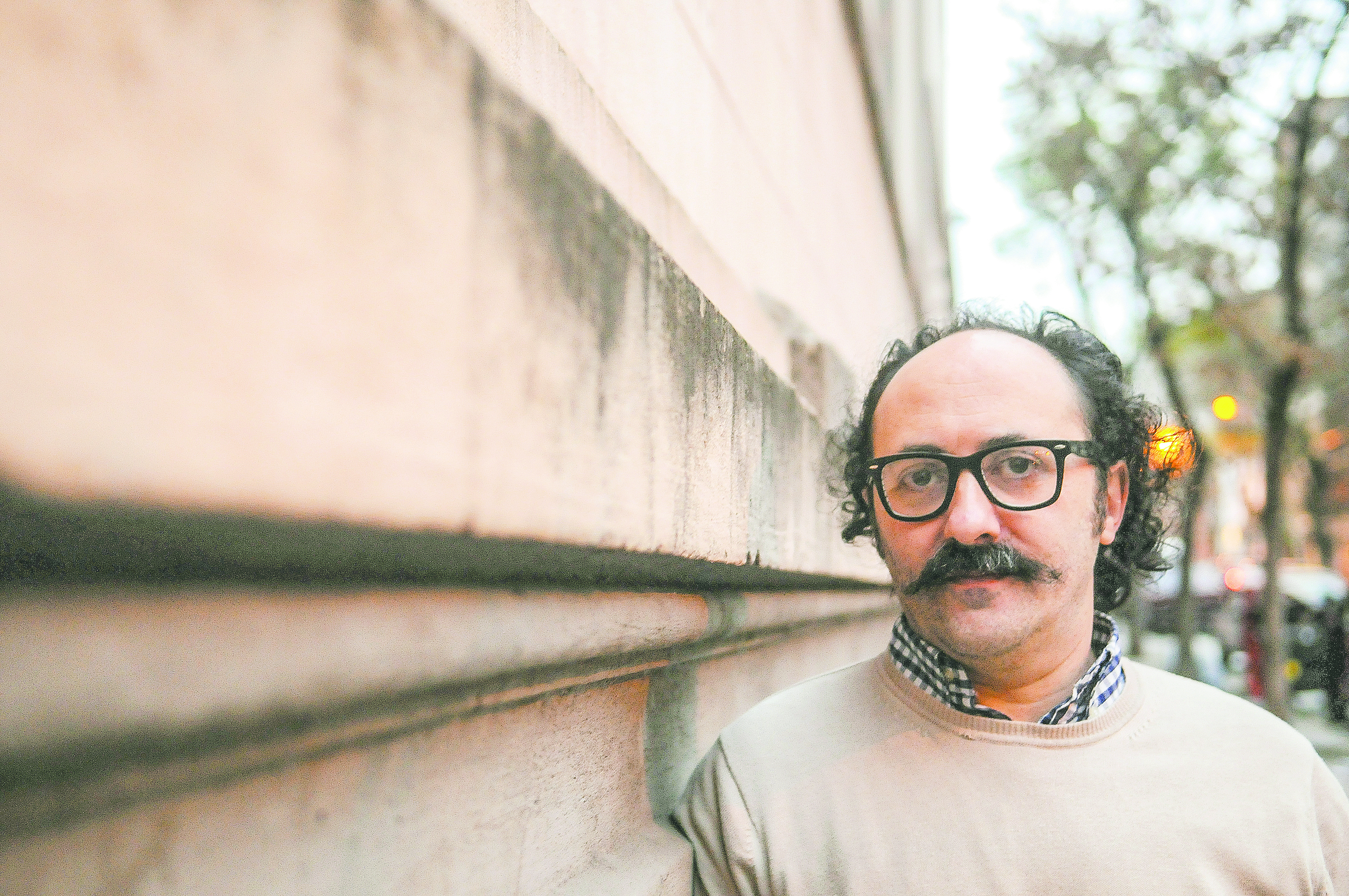 «El bombardeo», un libro que invita a «mirar de nuevo» lo que hubiéramos preferido no ver nunca