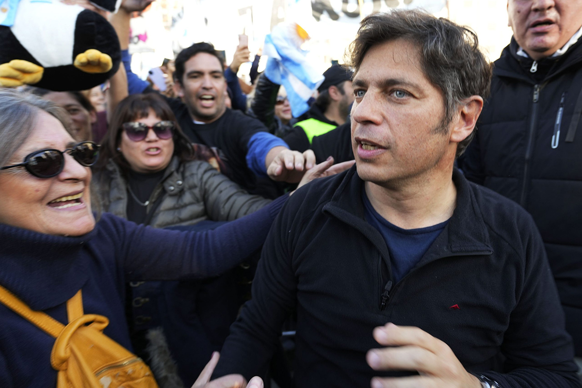 En cuenta regresiva para el cierre de alianzas, Kicillof, Máximo y Massa siguen negociando cómo será el nuevo frente 1 En cuenta regresiva para el cierre de alianzas, Kicillof, Máximo y Massa siguen negociando cómo será el nuevo frente