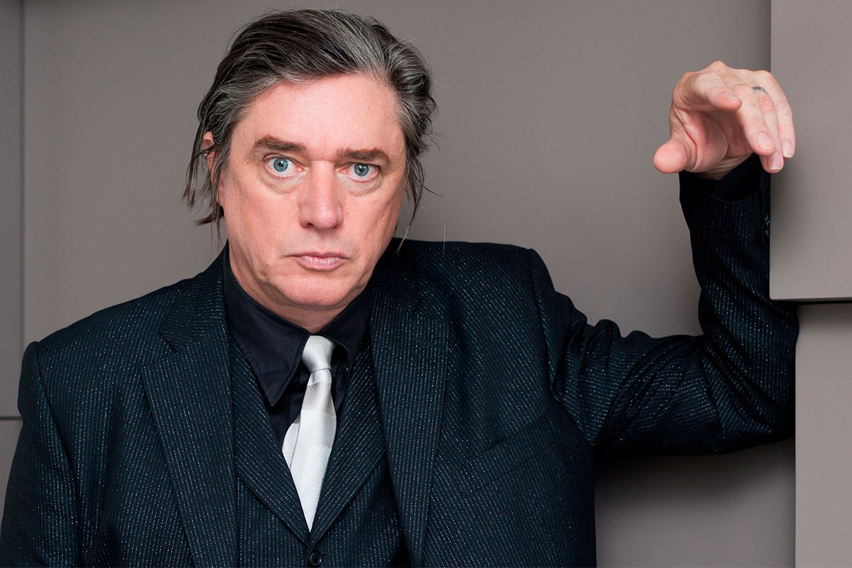 Blixa Bargeld canta a Bowie: versiones oscuras, íntimas y sin concesiones