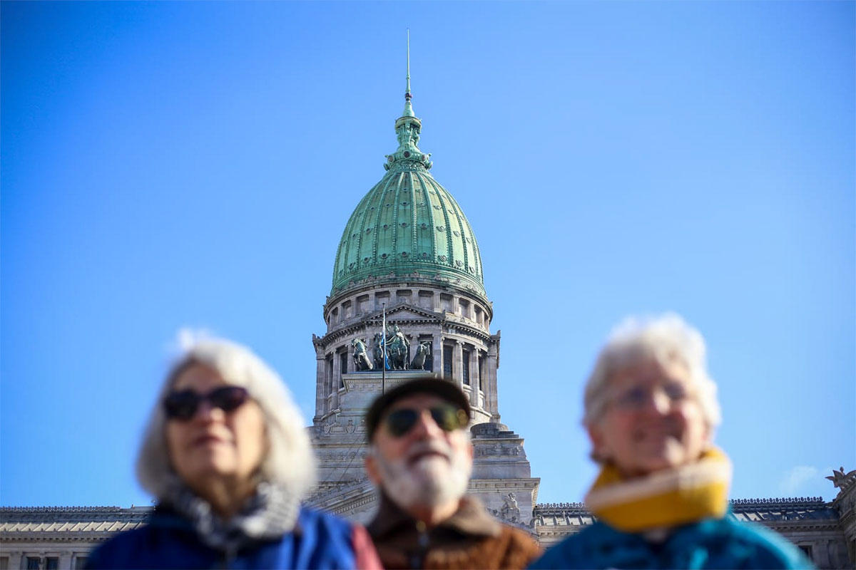 Presupuesto: Milei pega un volantazo para no complicar la reforma laboral