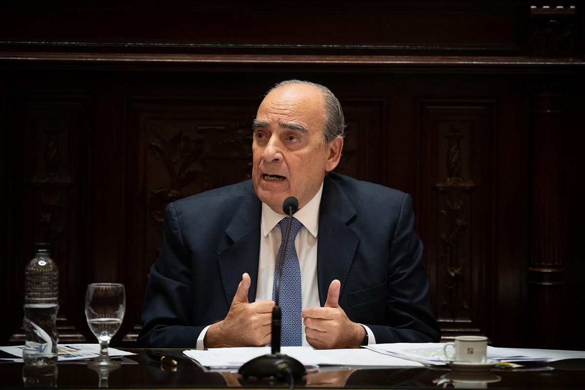 En medio del escándalo de las coimas, Francos se presentará el miércoles en Diputados