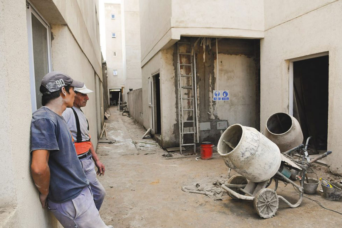 Todo marcha acorde al plan: desde que asumió Milei se perdieron casi 300 mil empleos y cerraron 19 mil empresas