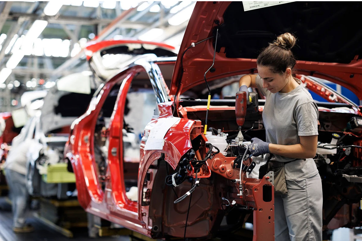 La paradoja libertaria del «fifty-fifty» con salarios de pobreza y en retroceso