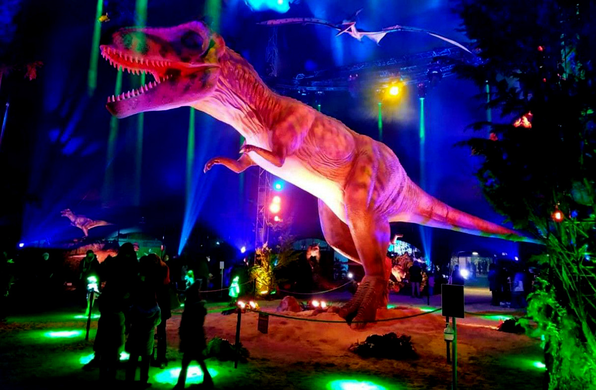 Murió una mujer embarazada en una muestra de dinosaurios: denuncian que la productora no tenía ambulancia ni equipo de emergencia