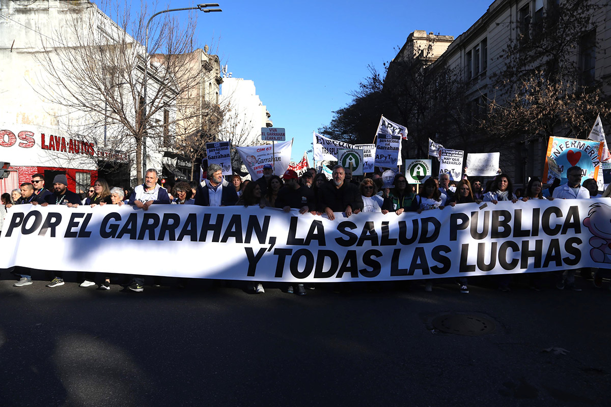 Si Milei veta las leyes de financiamiento habrá marcha conjunta del Garrahan y las universidades
