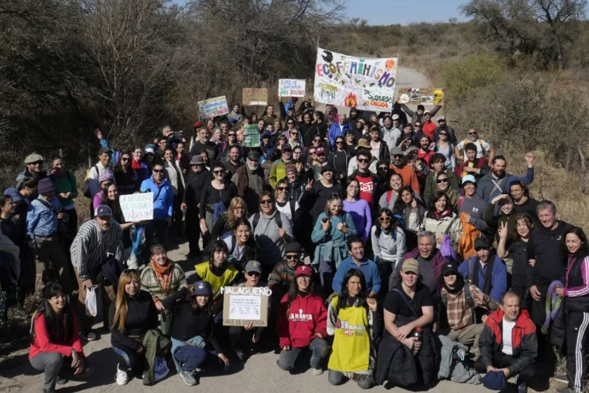 Por el monte, por la memoria, por la vida