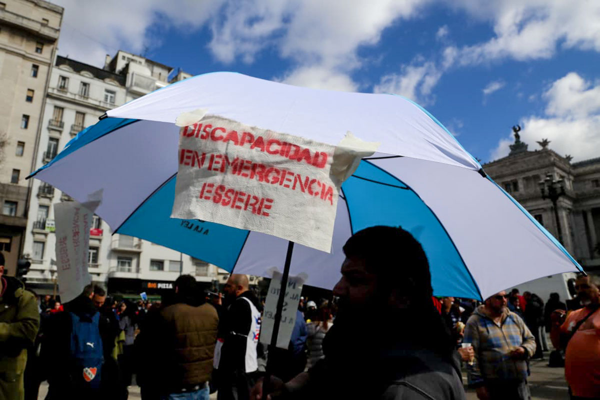 Los discas dimos el primer golpe de impacto al gobierno