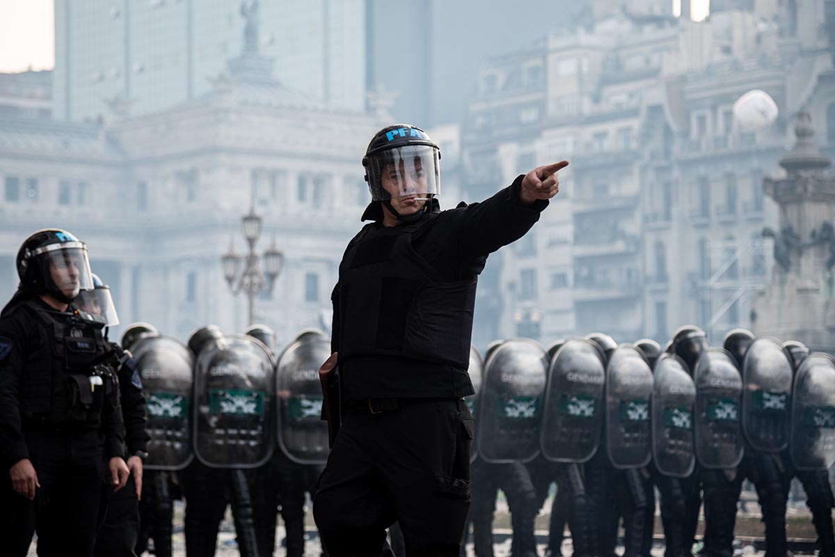 Tiempos Violentos: una exposición fotográfica colectiva para reflexionar sobre la cruel realidad