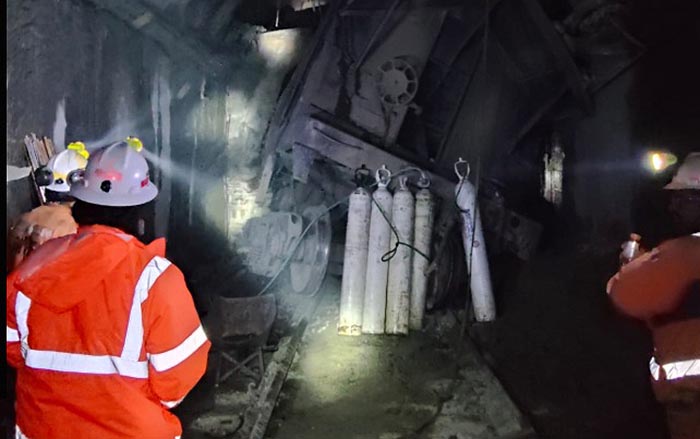 Al menos seis muertos por un derrumbe en una mina de cobre en Chile
