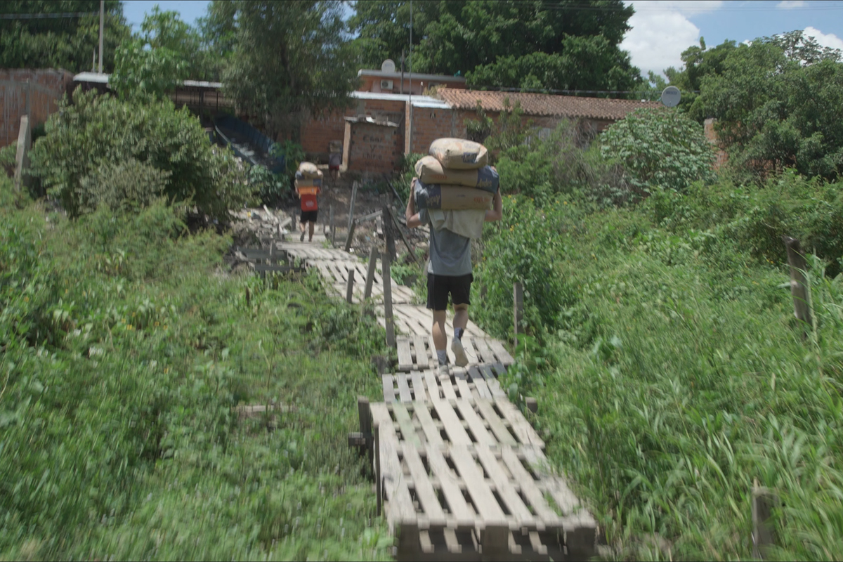 “El príncipe de Nanawa”: un niño frente a cámara y diez años de ternura, crisis y transformación