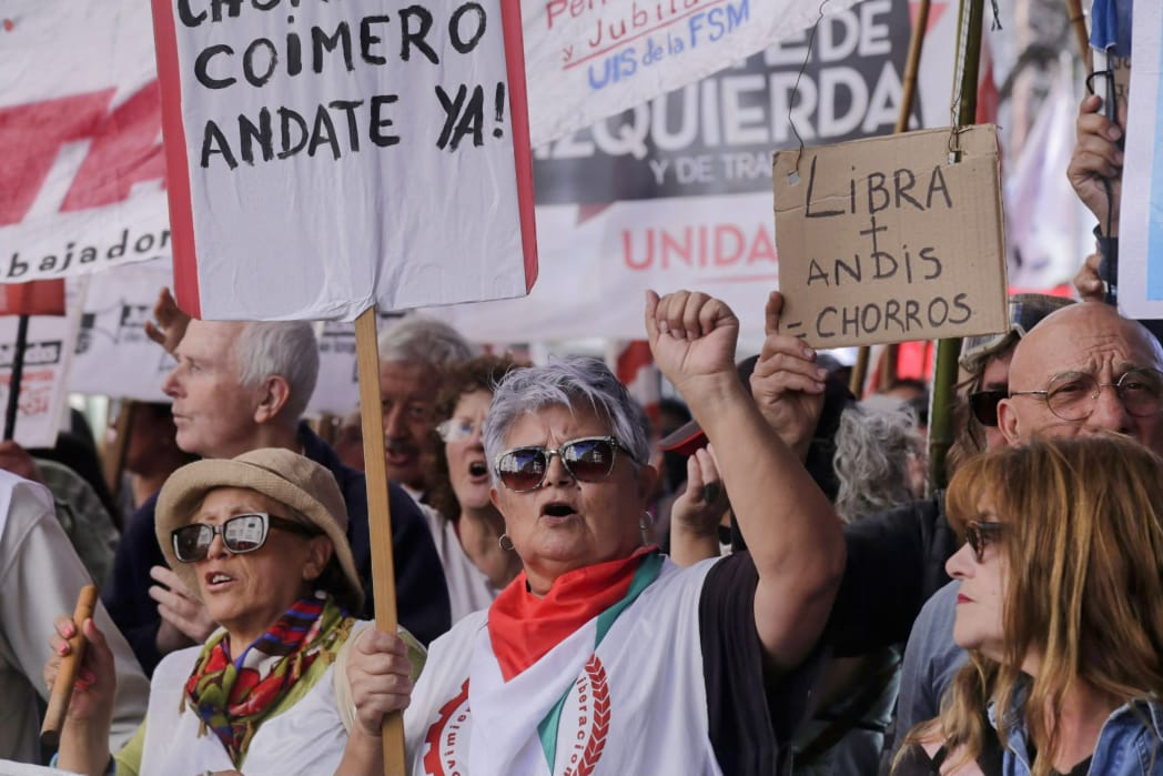 Una pareja de jubilados que cobran la mínima necesita más del doble de dinero para cubrir sus gastos básicos
