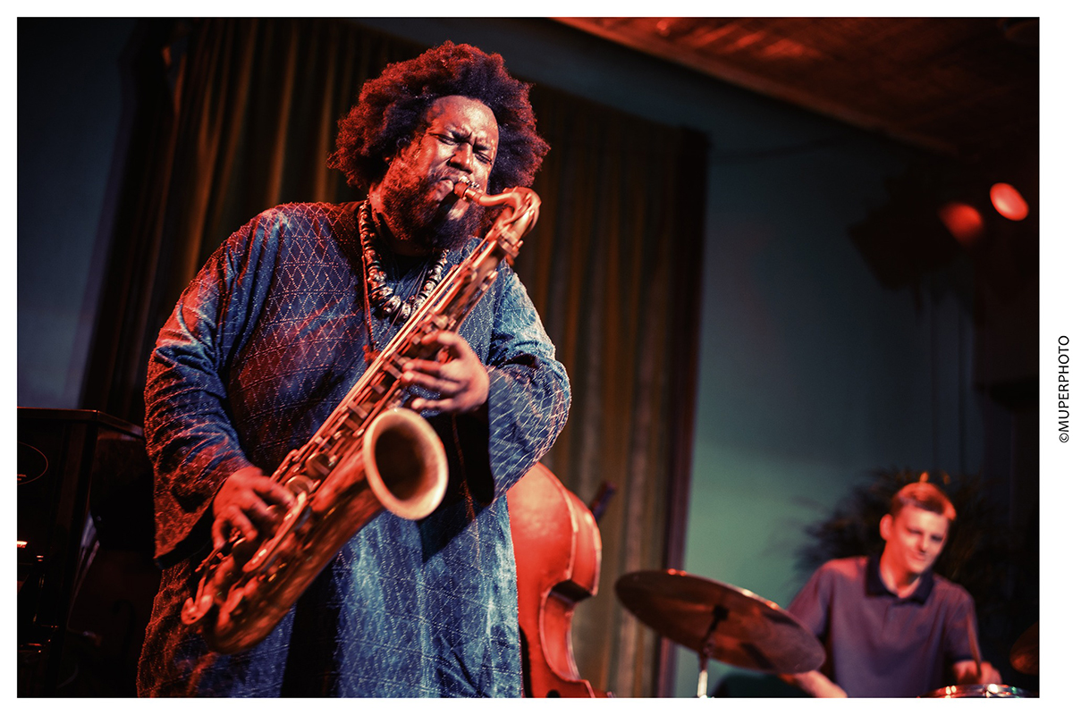 Kamasi Washington: “Hay otra dimensión en nuestra existencia y de ahí viene la música”
