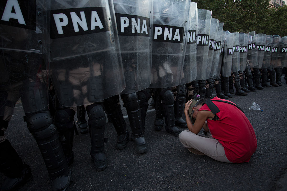 Cuidar la libertad de expresión: el desafío de ser reportera gráfica y maternar