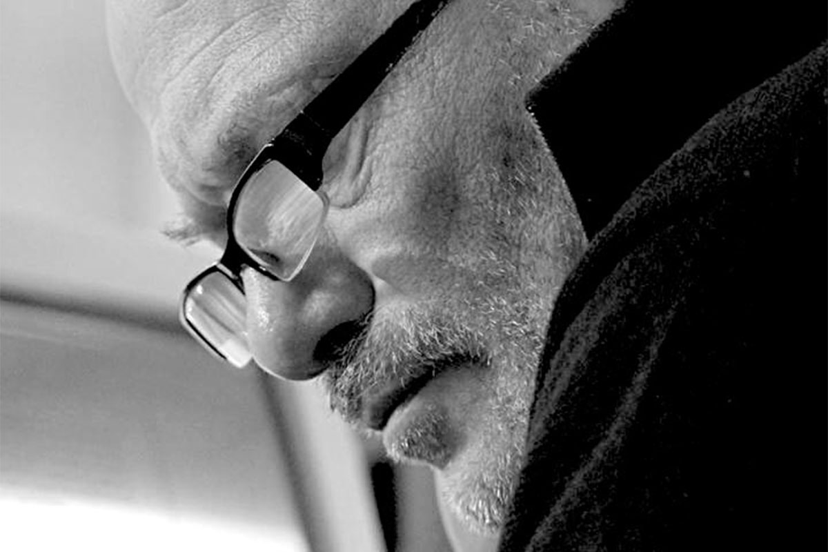 «Papeles quemados»: Ricardo Ragendorfer, al rescate de los textos que escribió para Télam