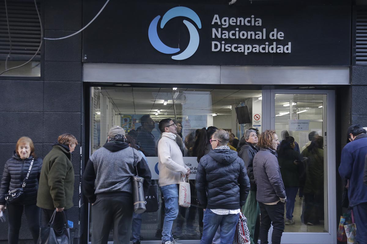 Nuevos allanamientos a la Agencia Nacional de Discapacidad y la droguería Suizo Argentina