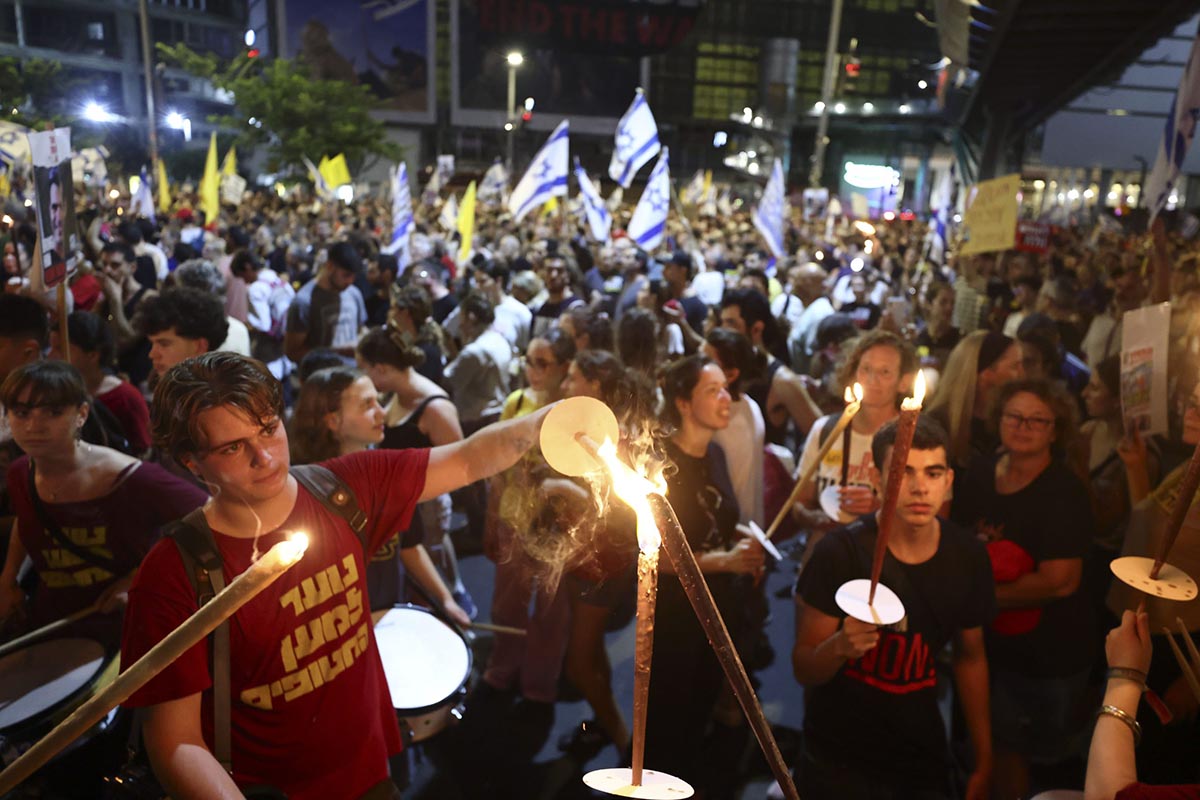 Marchas masivas en Tel Aviv contra la ofensiva de Netanyahu en Gaza