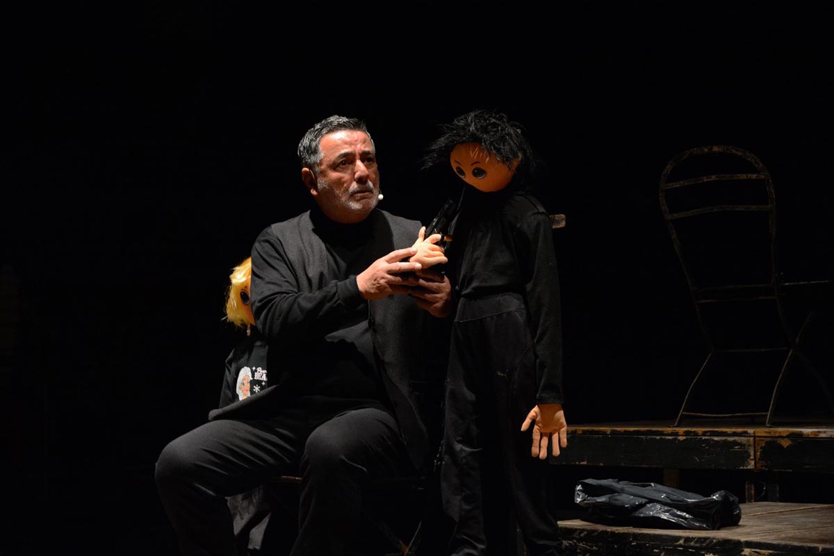 Mario Martínez y su audaz versión unipersonal de “Seis personajes en busca de autor”