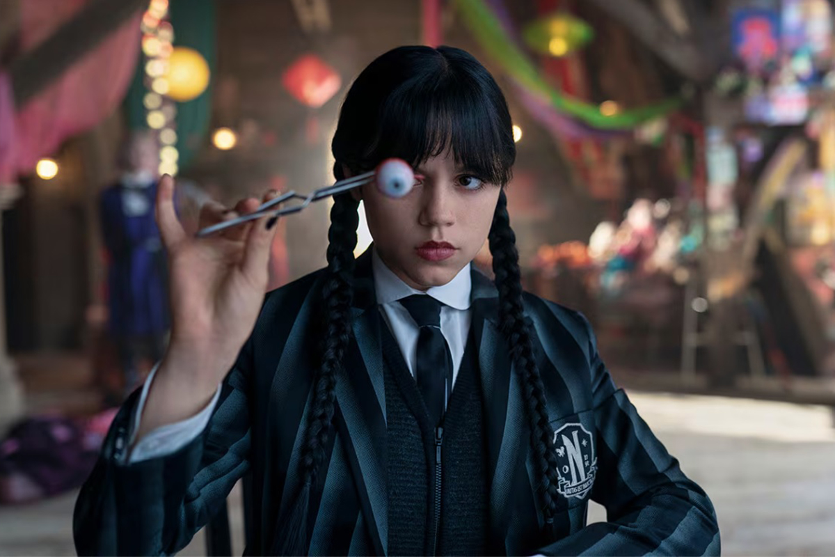 Entre el feminismo y la cultura pop: Merlina, una heroína lúgubre para las nuevas generaciones