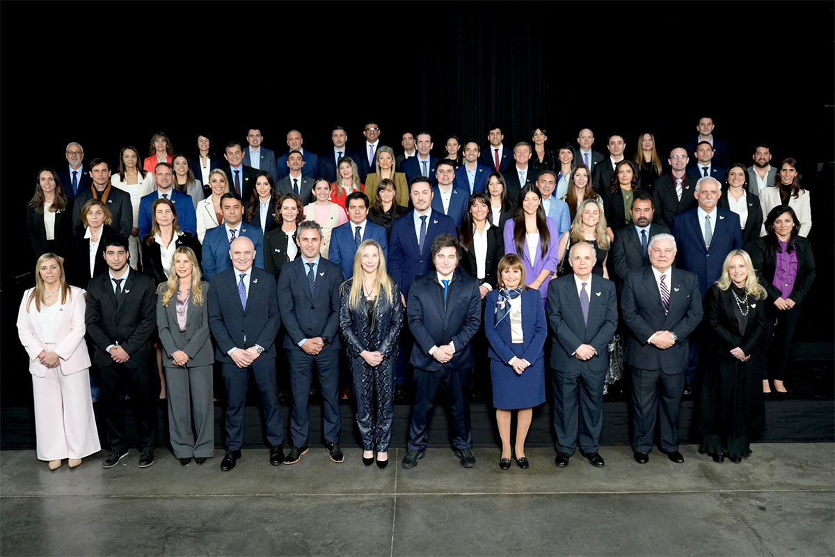 La rapidez de la Justicia dejó sin reacción a un gobierno que buscaba blindar a Milei y Karina