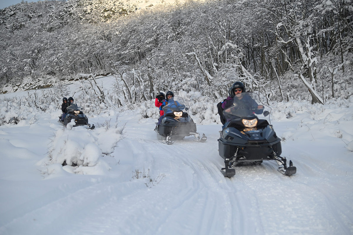 Desde China hasta Francia y España, los equipos olímpicos que transitan la nieve de Ushuaia