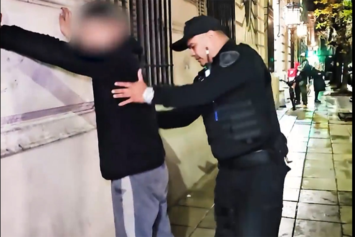 Jorge Macri ordenó a la policía demorar y sancionar a quienes remueven la basura en busca de ropa y comida