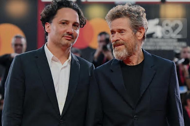 "The Souffleur", la comedia negra en la que Willem Dafoe baila Damas Gratis 1 "The Souffleur", la comedia negra en la que Willem Dafoe baila Damas Gratis