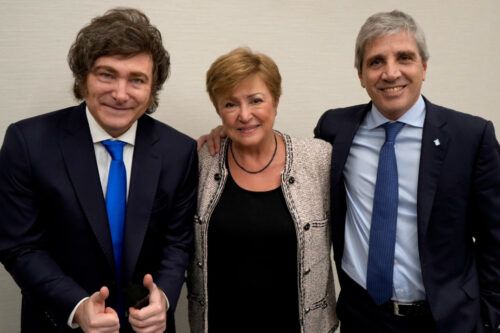 El FMI ahora exige al gobierno un buen resultado electoral para mantener la ayuda