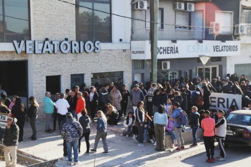 Despidieron a las víctimas del triple femicidio y esperan avances en la investigación del crimen