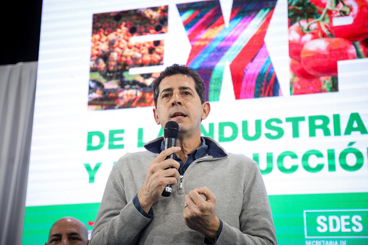 Wado de Pedro participó del Día de la Industria en Merlo y se metió en la campaña bonaerense:  «Kircherismo más que nunca»