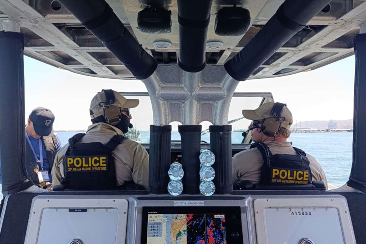 Narcolavado: Trump cubre a bancos, chantajea a México y amenaza a Venezuela