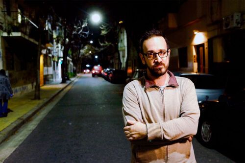 «El libro de las adicciones», una galería de espejos para reconocer nuestras debilidades más íntimas