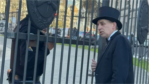 El Mago sin Dientes fue a la Casa Rosada a pedirle una reunión a Milei: «¿Dónde está el PRO?»