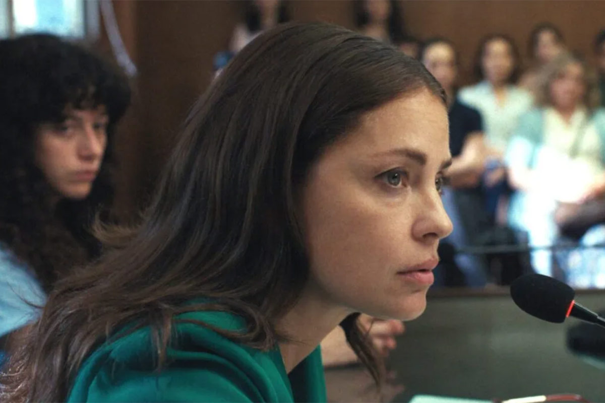 Dolores Fonzi, Milagros Mumenthaler y Daniel Hendler compiten por la Concha de Oro en San Sebastián