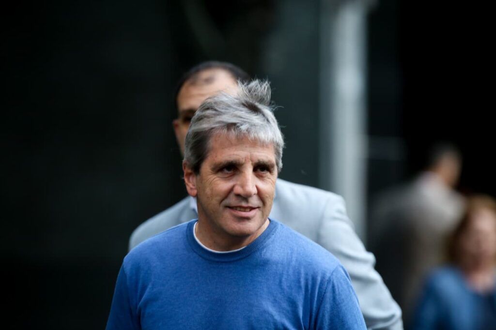 El BCRA tomó deuda por U$S 3000 millones para que Caputo pague el vencimiento del viernes