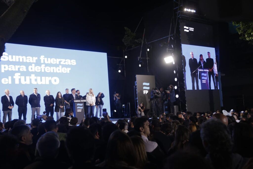 El peronismo profundiza el debate interno: coincidencias sobre las causas del triunfo de Milei y diferencias sobre la estrategia política 1 El peronismo profundiza el debate interno: coincidencias sobre las causas del triunfo de Milei y diferencias sobre la estrategia política