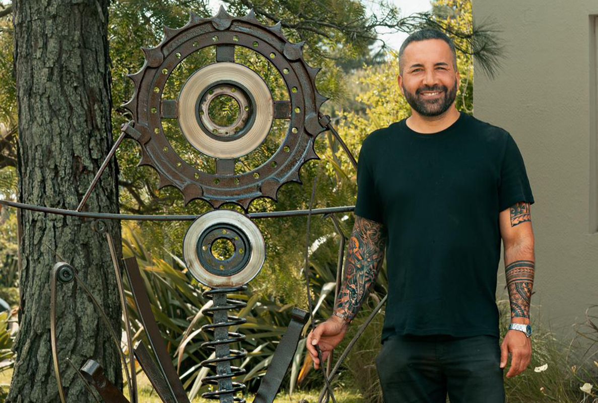 Federico Rodríguez Páez, escultor en hierro reciclado: “La emoción es la base de la obra”