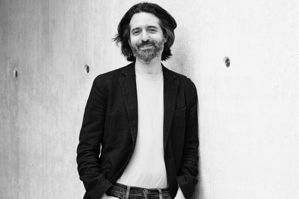 Andrés Neuman: “Traté de invocar a mi madre con mi dialecto materno”