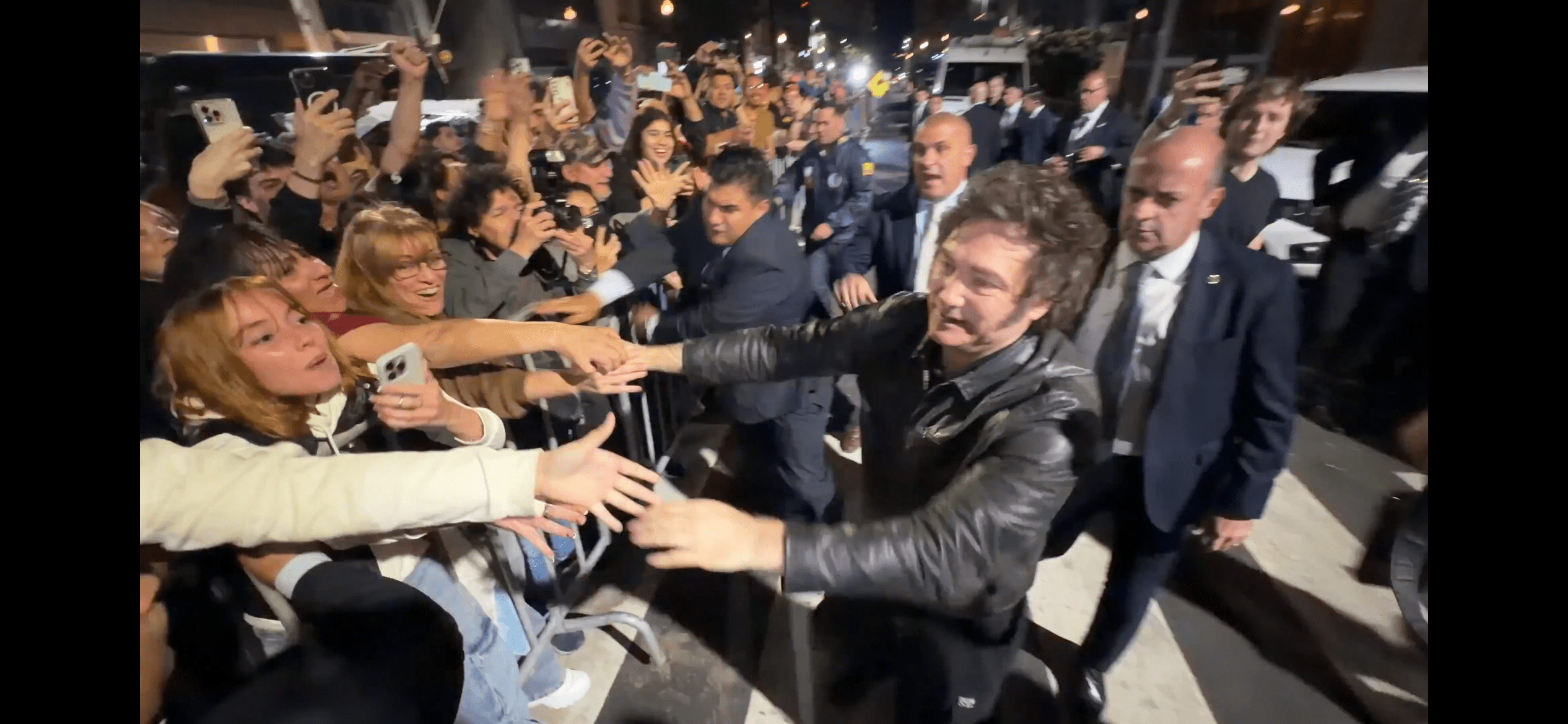 Milei cambia el tono y convoca a la oposición moderada para negociar reformas