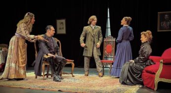 «Lejos de Moscú», cuando los sueños se apagan, el teatro puede volver a encenderlos