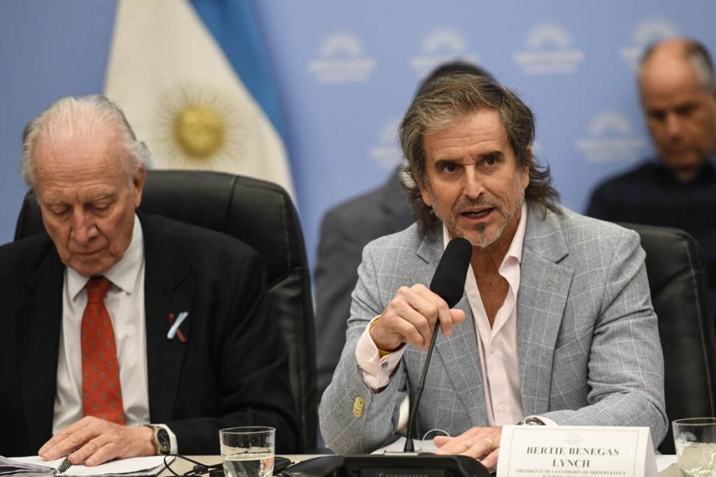 El Gobierno quiere dilatar el tratamiento del Presupuesto 2026 hasta que asuman los nuevos diputados