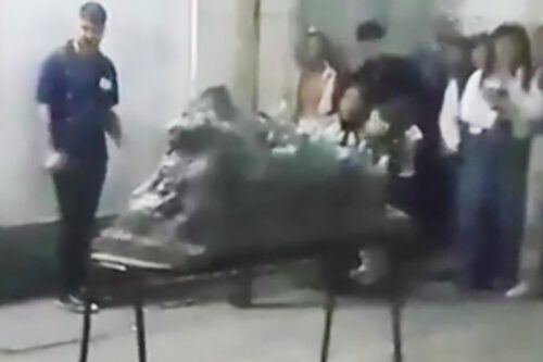 Pergamino: una niña grave y más de diez heridos tras una explosión en una feria de ciencias