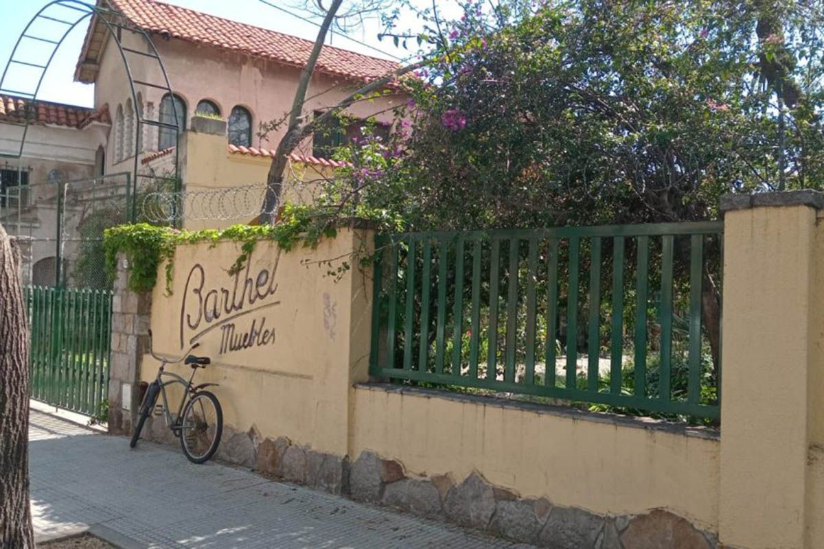 El gobierno porteño comenzó la demolición de un edificio neocolonial con más de un siglo de historia