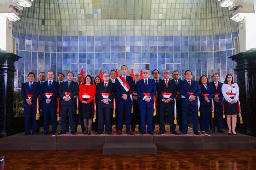 Tras días de incertidumbre, el presidente de Perú logró nombrar a su jefe de gabinete